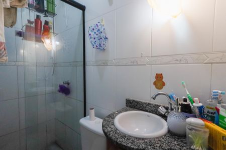 Casa à venda com 130m², 2 quartos e 1 vaga Casa à venda com 130m², 2 quartos e 1 vagaBanheiro