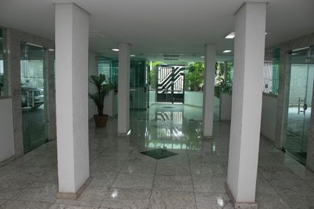 Apartamento para alugar com 78m², 2 quartos e 1 vaga Apartamento para alugar com 78m², 2 quartos e 1 vagaHall de entrada