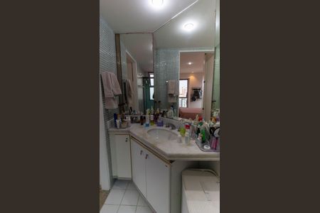 Apartamento à venda com 70m², 1 quarto e 1 vaga