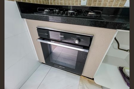 Apartamento à venda com 65m², 2 quartos e 1 vagaForno