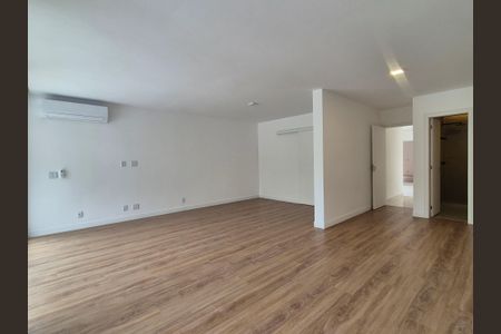 Casa de condomínio à venda com 450m², 5 quartos e 3 vagasSuíte 3