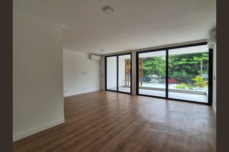 Casa de condomínio à venda com 450m², 5 quartos e 3 vagasSuíte 3