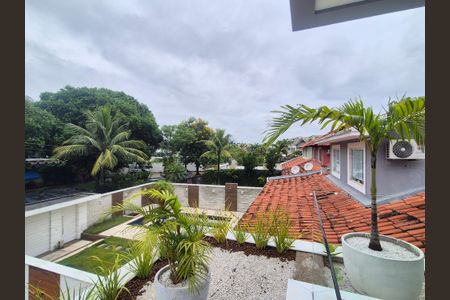Casa de condomínio à venda com 450m², 5 quartos e 3 vagasVista 