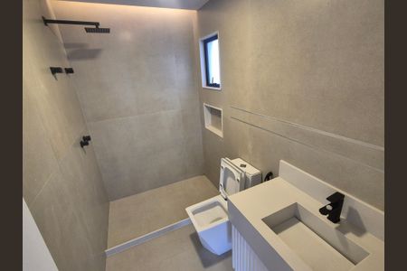 Casa de condomínio à venda com 450m², 5 quartos e 3 vagasBanheiro 