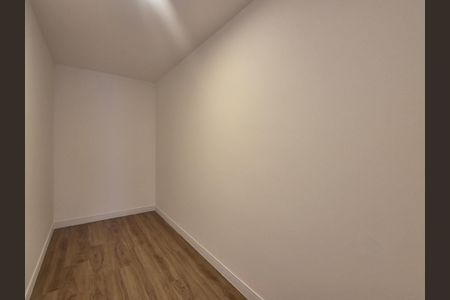 Casa de condomínio à venda com 450m², 5 quartos e 3 vagasCloset 