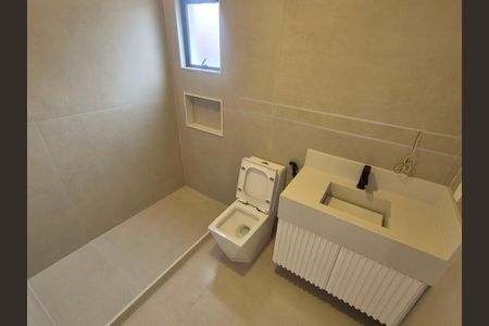 Casa de condomínio à venda com 450m², 5 quartos e 3 vagasBanheiro 