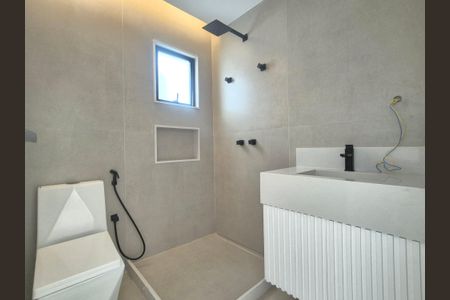 Casa de condomínio à venda com 450m², 5 quartos e 3 vagasBanheiro 