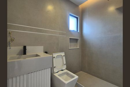 Casa de condomínio à venda com 450m², 5 quartos e 3 vagasBanheiro 