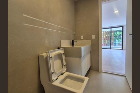 Casa de condomínio à venda com 450m², 5 quartos e 3 vagasBanheiro 