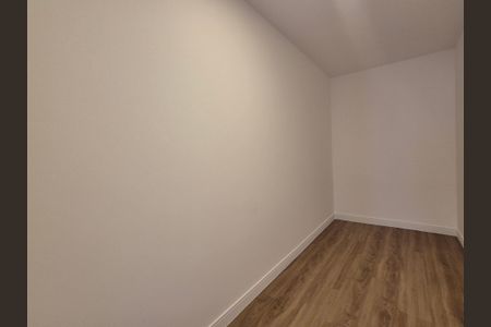 Casa de condomínio à venda com 450m², 5 quartos e 3 vagasCloset 