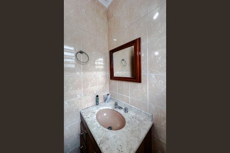 Casa para alugar com 400m², 4 quartos e 3 vagasBanheiro