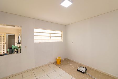 Casa à venda com 170m², 5 quartos e 2 vagas