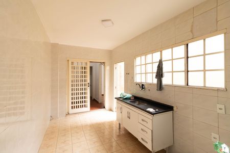 Casa à venda com 170m², 5 quartos e 2 vagas