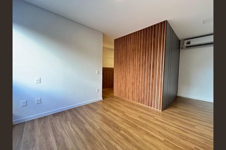 Sala de apartamento para alugar com 1 quarto, 35m² em Saco dos Limões, Florianópolis