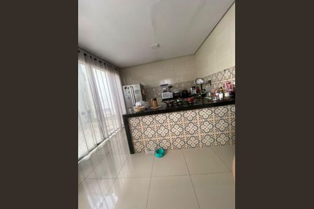 Casa de Condomínio para alugar com 4 quartos, 155m² em Condomínio Amin Camargo, Goiânia