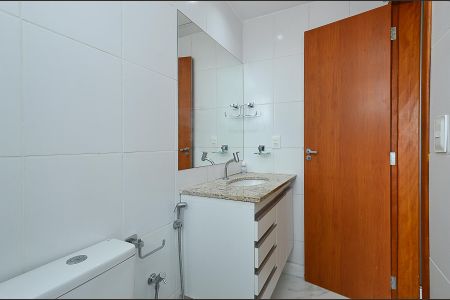 Apartamento para alugar com 63m², 2 quartos e 2 vagas Apartamento para alugar com 63m², 2 quartos e 2 vagasBanheiro Suíte