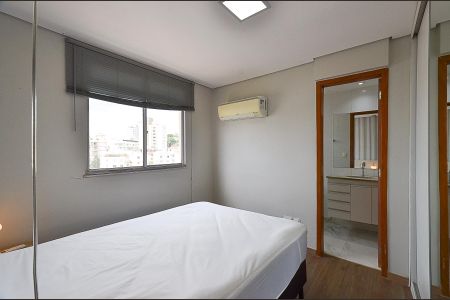 Apartamento para alugar com 63m², 2 quartos e 2 vagas Apartamento para alugar com 63m², 2 quartos e 2 vagasSuíte