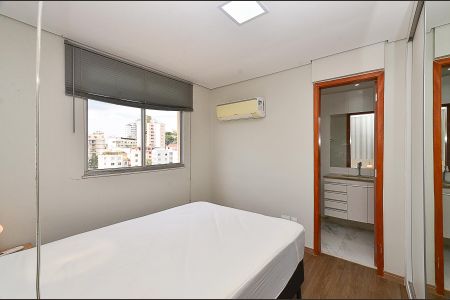 Apartamento para alugar com 63m², 2 quartos e 2 vagas Apartamento para alugar com 63m², 2 quartos e 2 vagasSuíte