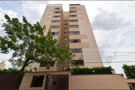 Apartamento para alugar com 63m², 2 quartos e 2 vagas Apartamento para alugar com 63m², 2 quartos e 2 vagasFachada