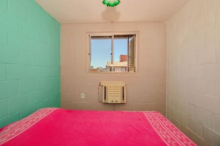 Quarto 2 de apartamento à venda com 2 quartos, 42m² em Rubem Berta, Porto Alegre