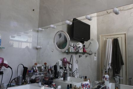 Casa à venda com 450m², 4 quartos e 6 vagasBanheiro da Suíte 1