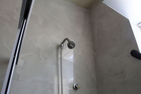 Casa à venda com 450m², 4 quartos e 6 vagasBanheiro da Suíte 1