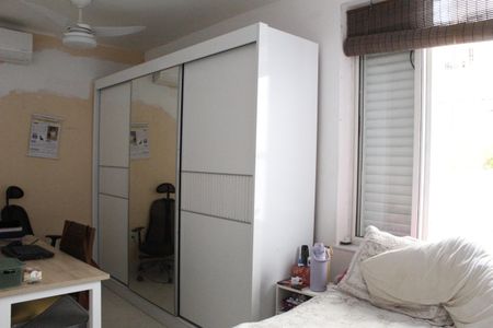 Casa à venda com 450m², 4 quartos e 6 vagasQuarto Suíte 2