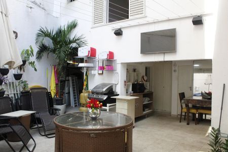 Casa à venda com 450m², 4 quartos e 6 vagasÁrea gourmet