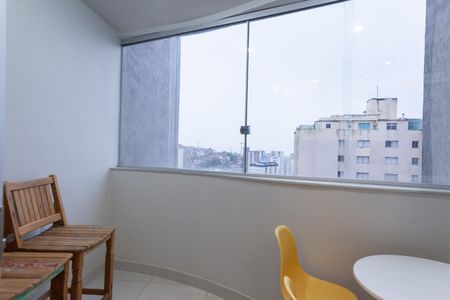 Apartamento para alugar com 67m², 2 quartos e 2 vagassala
