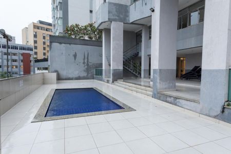 Apartamento para alugar com 67m², 2 quartos e 2 vagasPiscina