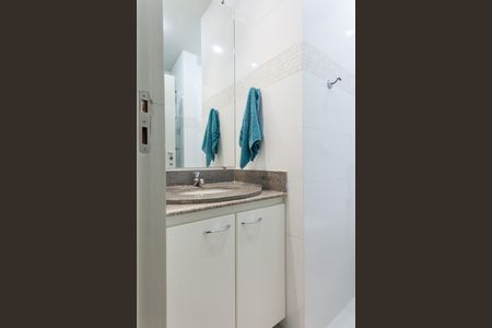 Apartamento para alugar com 67m², 2 quartos e 2 vagasBanheiro Social