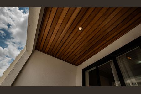 Apartamento à venda com 60m², 2 quartos e 1 vagaSacada