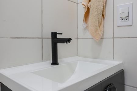 Apartamento para alugar com 49m², 2 quartos e 1 vaga Apartamento para alugar com 49m², 2 quartos e 1 vagaBanheiro