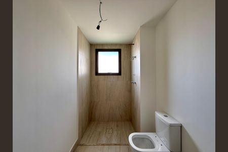 Apartamento à venda com 112m², 2 quartos e 2 vagas Apartamento à venda com 112m², 2 quartos e 2 vagasBanheiro Suíte 1