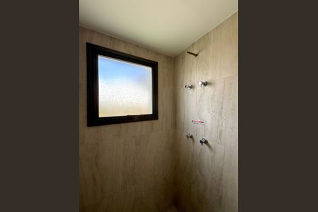 Apartamento à venda com 112m², 2 quartos e 2 vagas Apartamento à venda com 112m², 2 quartos e 2 vagasBanheiro Suíte 1