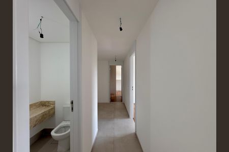 Apartamento à venda com 112m², 2 quartos e 2 vagas Apartamento à venda com 112m², 2 quartos e 2 vagasCorredor Suítes