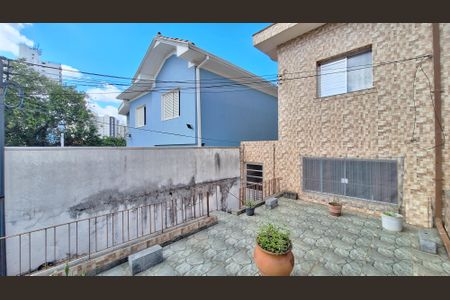 Casa à venda com 141m², 3 quartos e 1 vaga Casa à venda com 141m², 3 quartos e 1 vagaVaranda