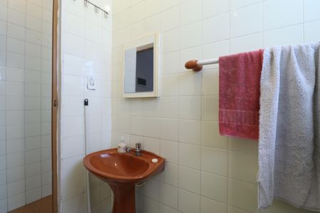 Casa à venda com 141m², 3 quartos e 1 vagaBanheiro 2