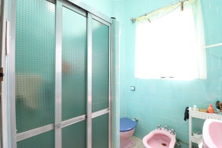 Casa à venda com 141m², 3 quartos e 1 vagaBanheiro 1