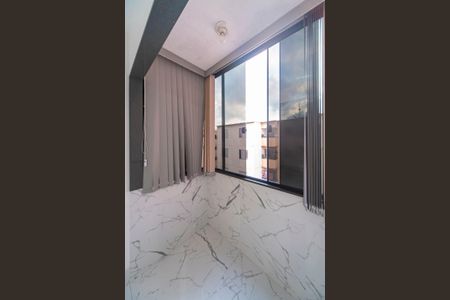 Apartamento para alugar com 50m², 2 quartos e 1 vagaVaranda da Sala