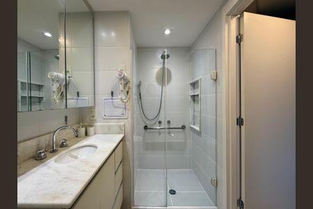 Studio para alugar com 26m², 0 quarto e sem vagaBanheiro  