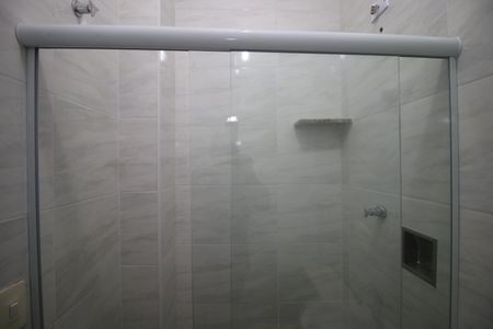 Apartamento para alugar com 70m², 2 quartos e sem vagaBanheiro da Suíte