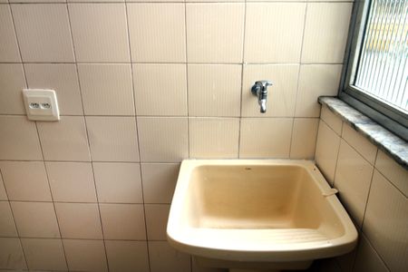 Apartamento para alugar com 70m², 2 quartos e sem vagaÁrea de Serviço