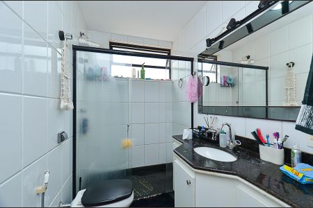 Apartamento à venda com 116m², 4 quartos e 2 vagasBanheiro Social