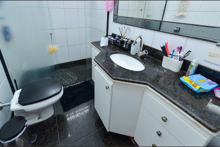 Apartamento à venda com 116m², 4 quartos e 2 vagasBanheiro Social