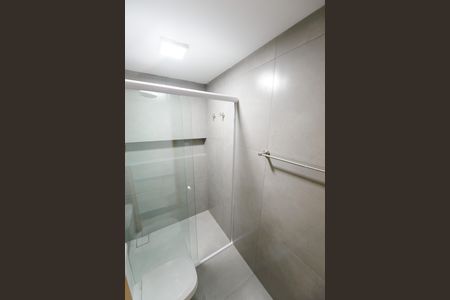 Banheiro de kitnet/studio para alugar com 1 quarto, 25m² em Vila Nogueira, Taubaté