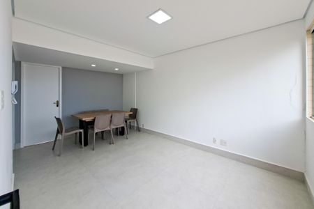 Sala de apartamento para alugar com 1 quarto, 46m² em Tupi, Praia Grande