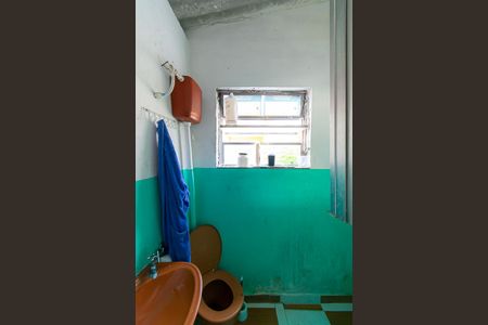 Casa para alugar com 210m², 3 quartos e 4 vagas Casa para alugar com 210m², 3 quartos e 4 vagasEdícula - Banheiro