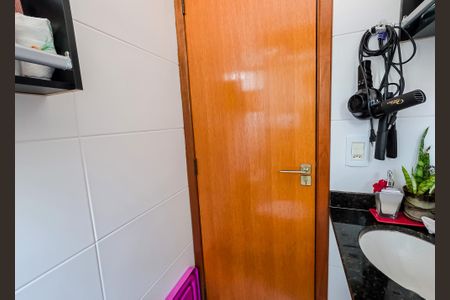 Apartamento à venda com 48m², 2 quartos e 2 vagasBanheiro