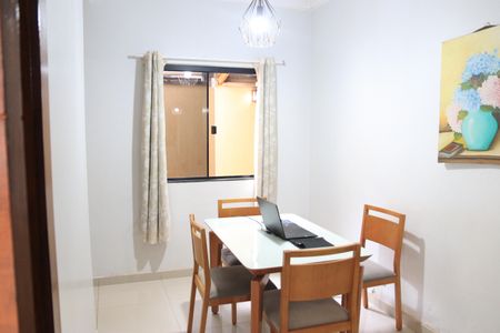 Sala de casa para alugar com 3 quartos, 290m² em Setor Goiânia 2, Goiânia